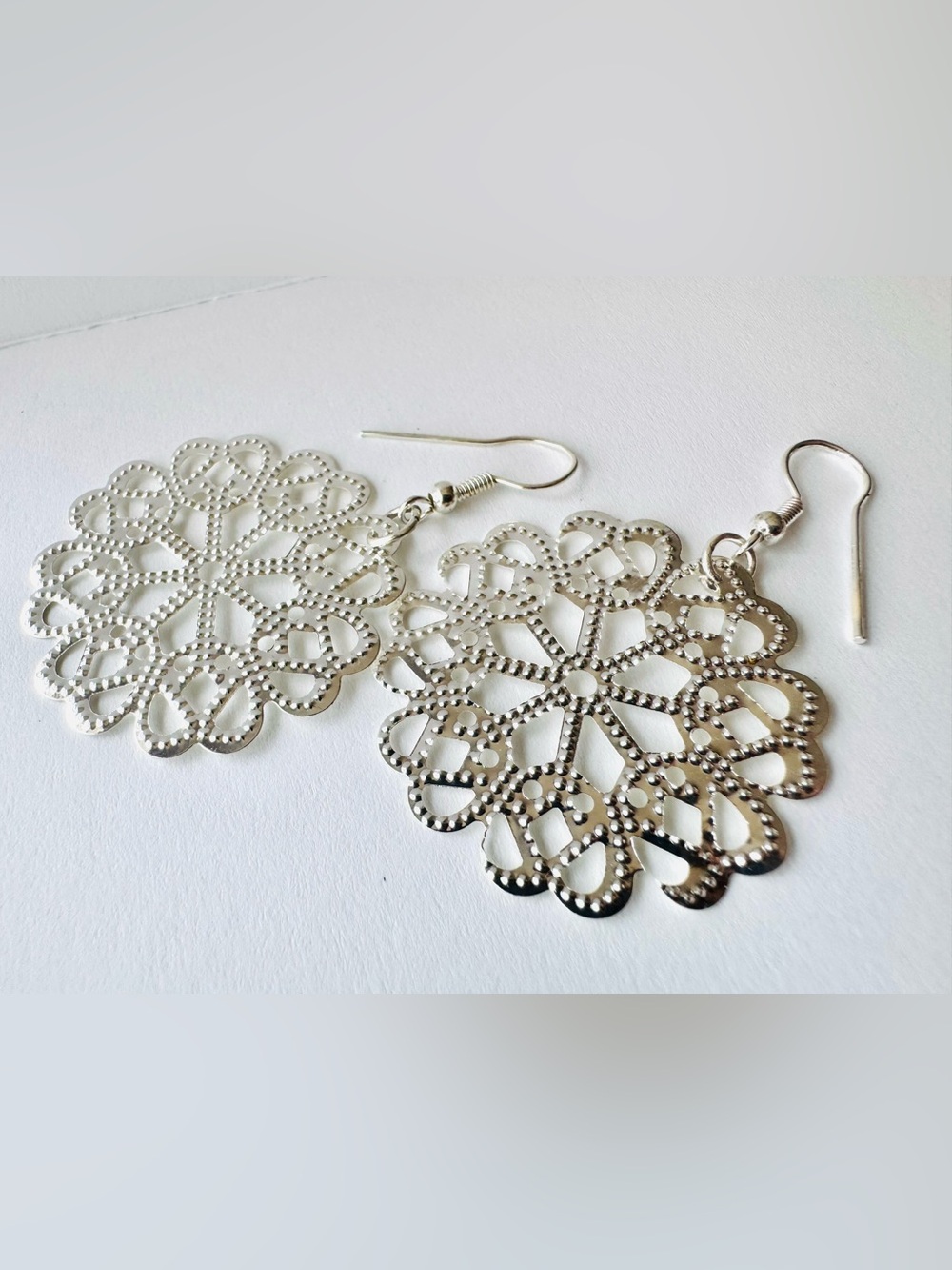 Silver Filigree Snowflake Pattern Drop Earrings - Women Jewelry